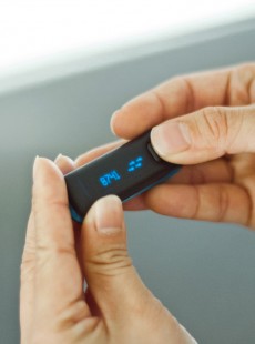 bruler-plus-de-calories-avec-un-compteur-dans-la-poche-fitbit-ultra-41263